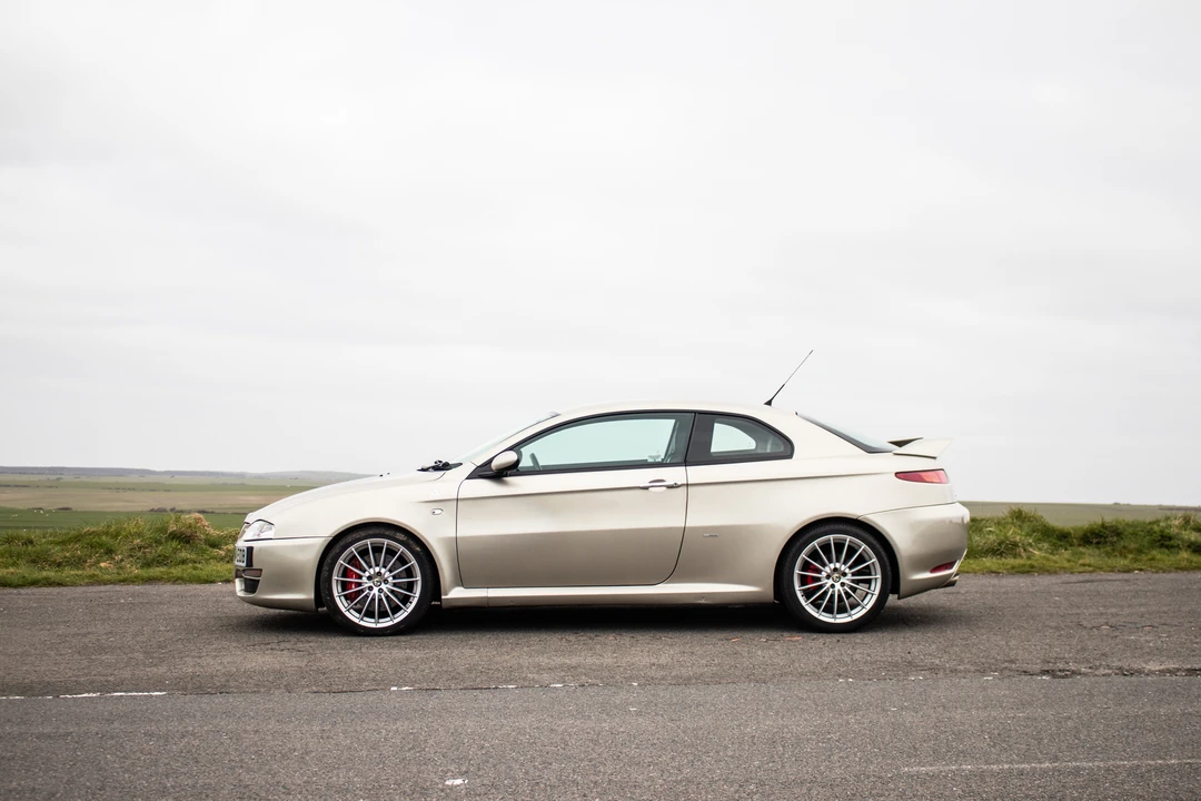 2004 Alfa Romeo GT - Image 23 of 31