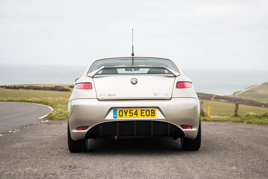 2004 Alfa Romeo GT - Image 11 of 31