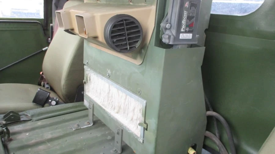 2004 AM General Hummer - Image 12 of 29