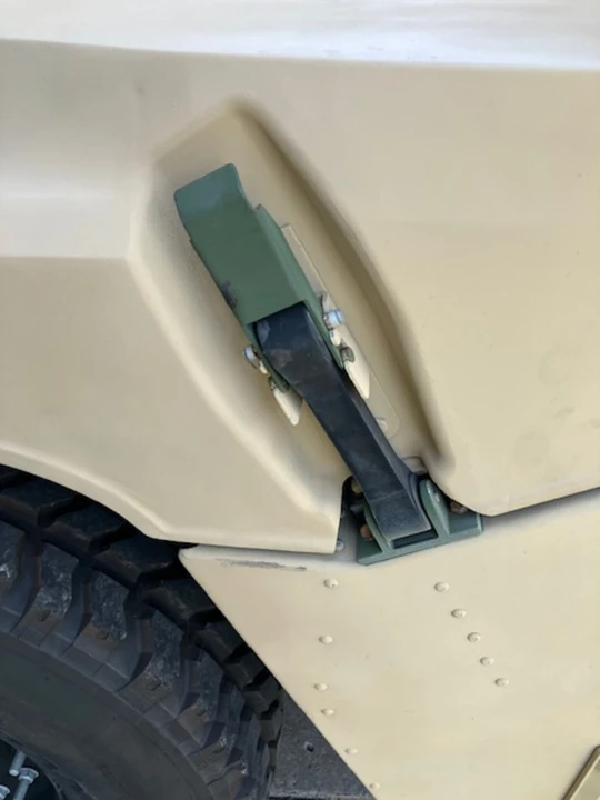 2004 AM General Hummer - Image 17 of 25