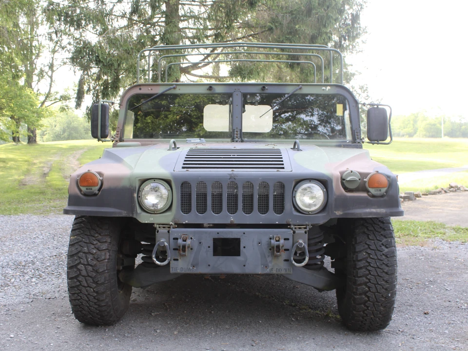 2004 AM General Hummer - Image 2 of 31