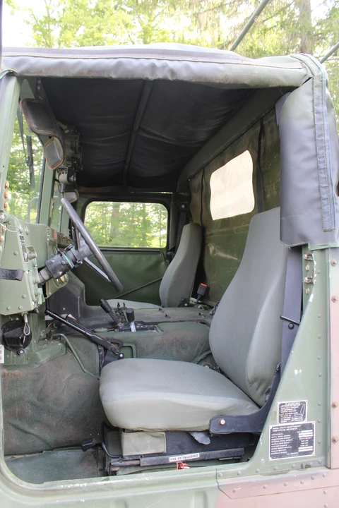 2004 AM General Hummer - Image 28 of 31