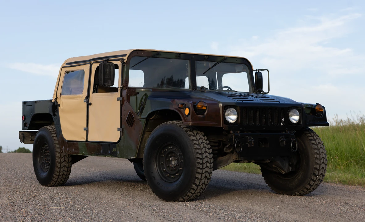 2004 Hummer HMMWV - Image 8 of 31