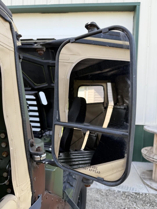 2004 Hummer HMMWV - Image 24 of 31