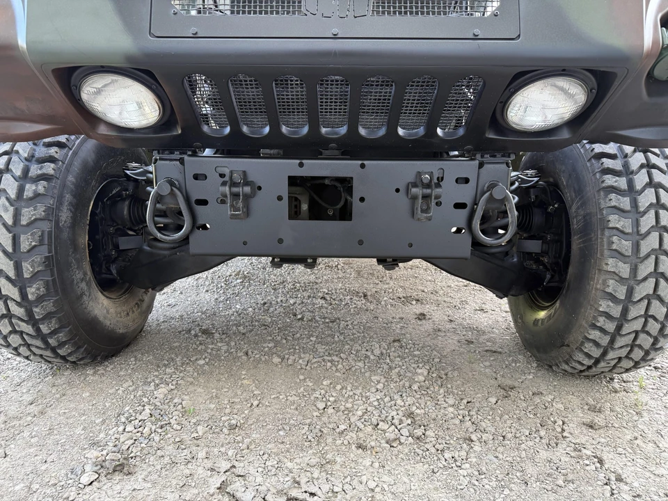 2004 Hummer HMMWV - Image 10 of 31