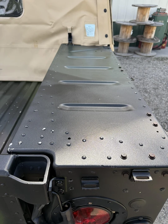 2004 Hummer HMMWV - Image 17 of 31