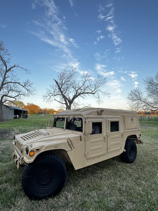 2004 Hummer HMMWV - Image 5 of 31