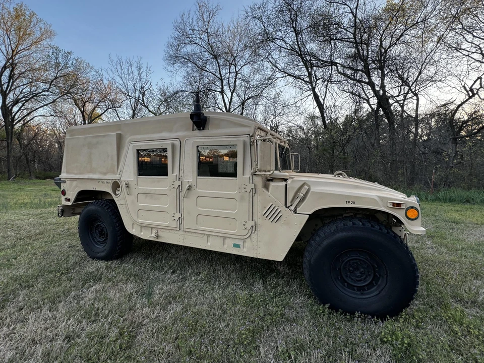 2004 Hummer HMMWV - Image 22 of 31