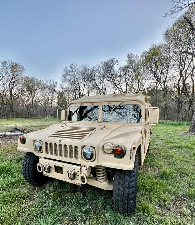 2004 Hummer HMMWV - Image 7 of 31