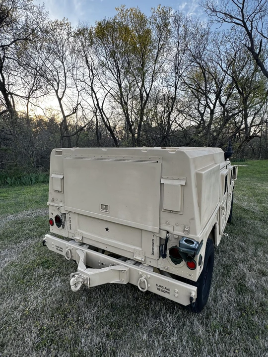 2004 Hummer HMMWV - Image 30 of 31