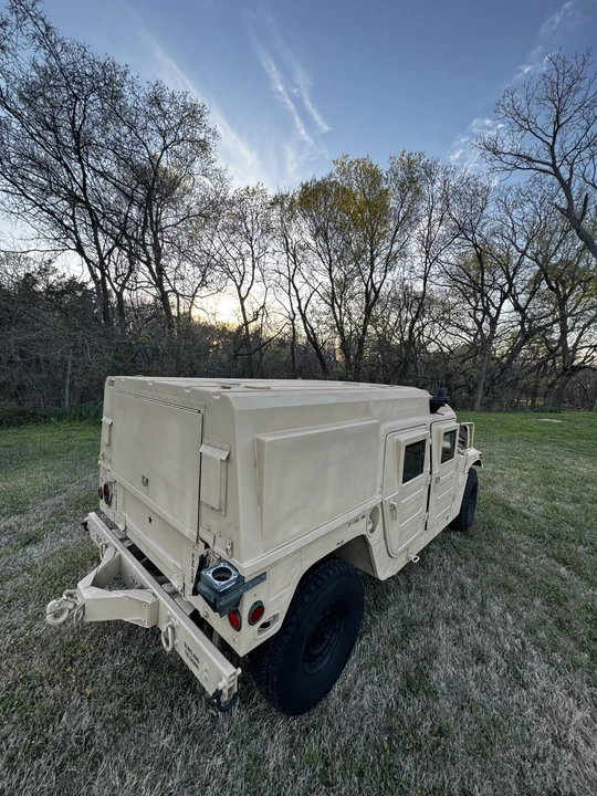 2004 Hummer HMMWV - Image 27 of 31