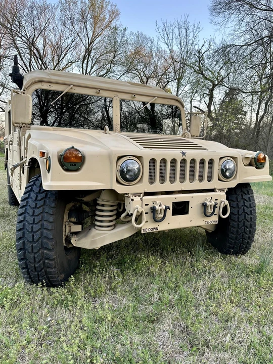 2004 Hummer HMMWV - Image 12 of 31