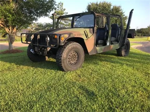 2004 AM General M1123