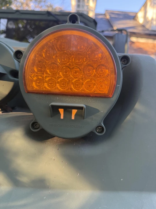 2004 Hummer HMMWV - Image 26 of 31
