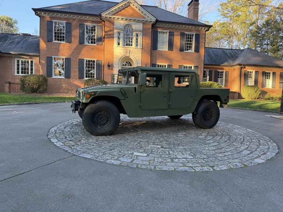 2004 Hummer HMMWV - Image 8 of 31