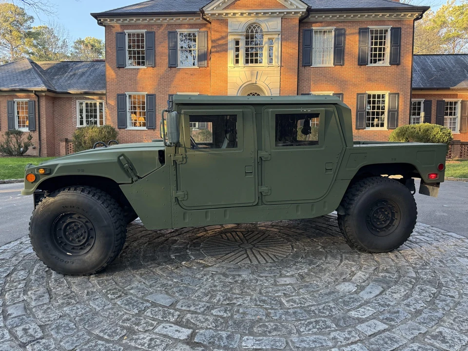 2004 Hummer HMMWV - Image 7 of 31