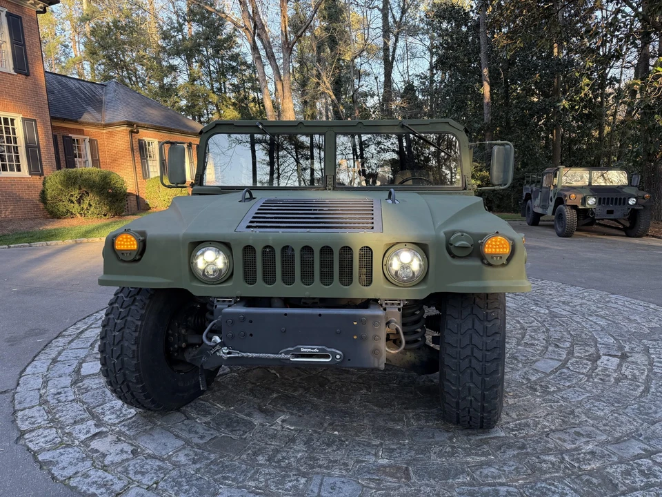 2004 Hummer HMMWV - Image 18 of 31