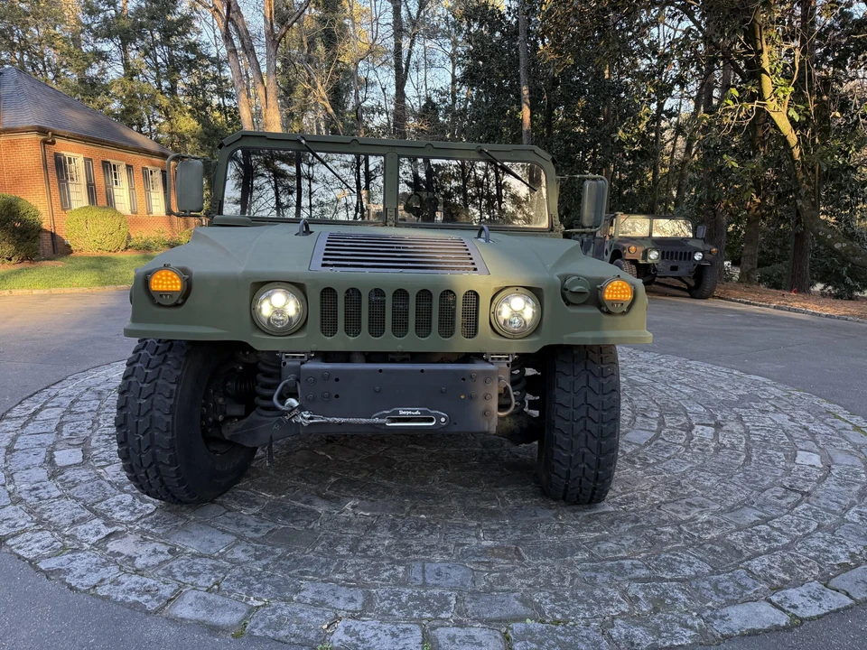 2004 Hummer HMMWV - Image 17 of 31