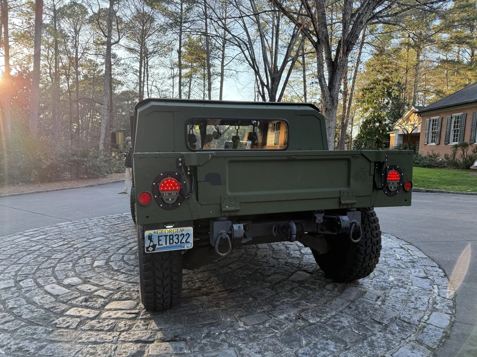 2004 Hummer HMMWV - Image 11 of 31