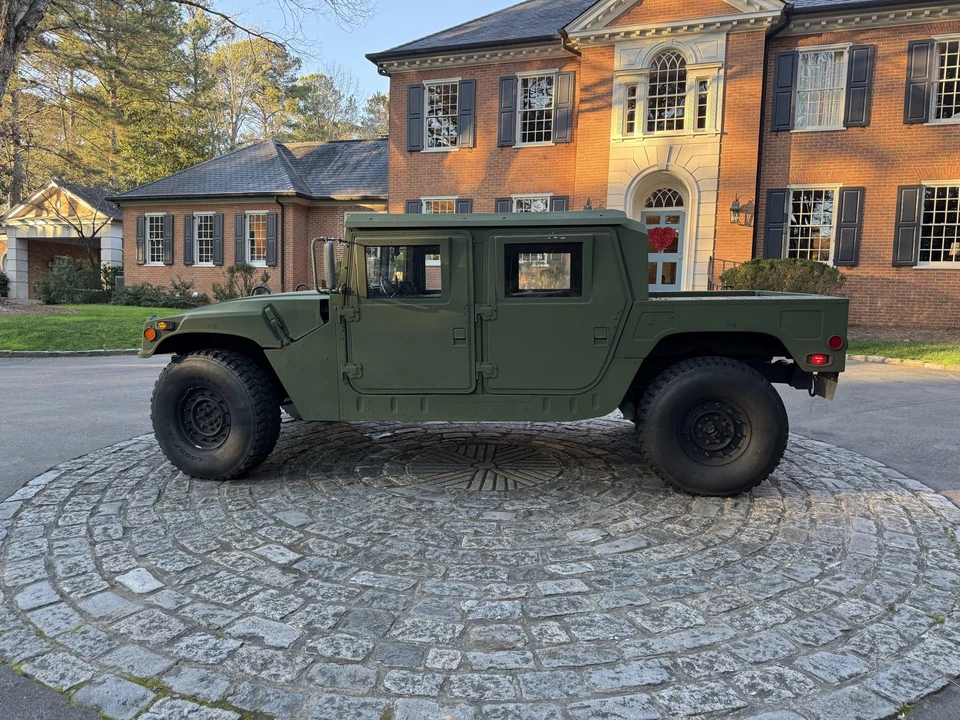 2004 Hummer HMMWV - Image 9 of 31