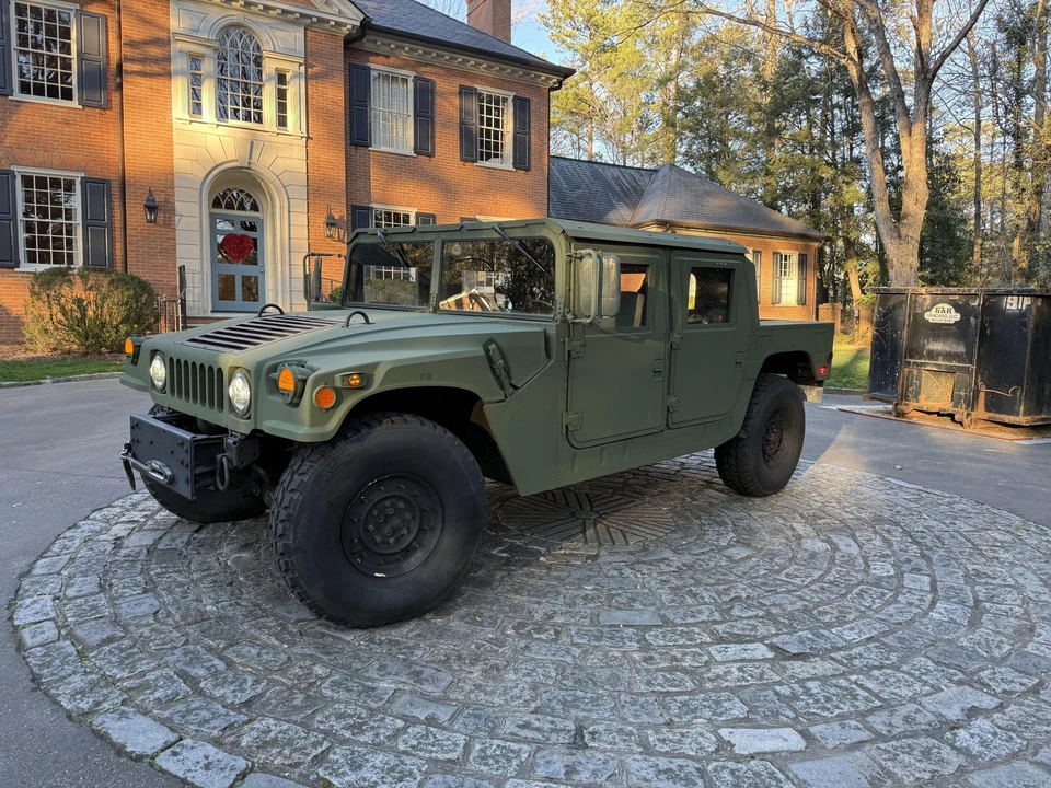 2004 Hummer HMMWV - Image 4 of 31
