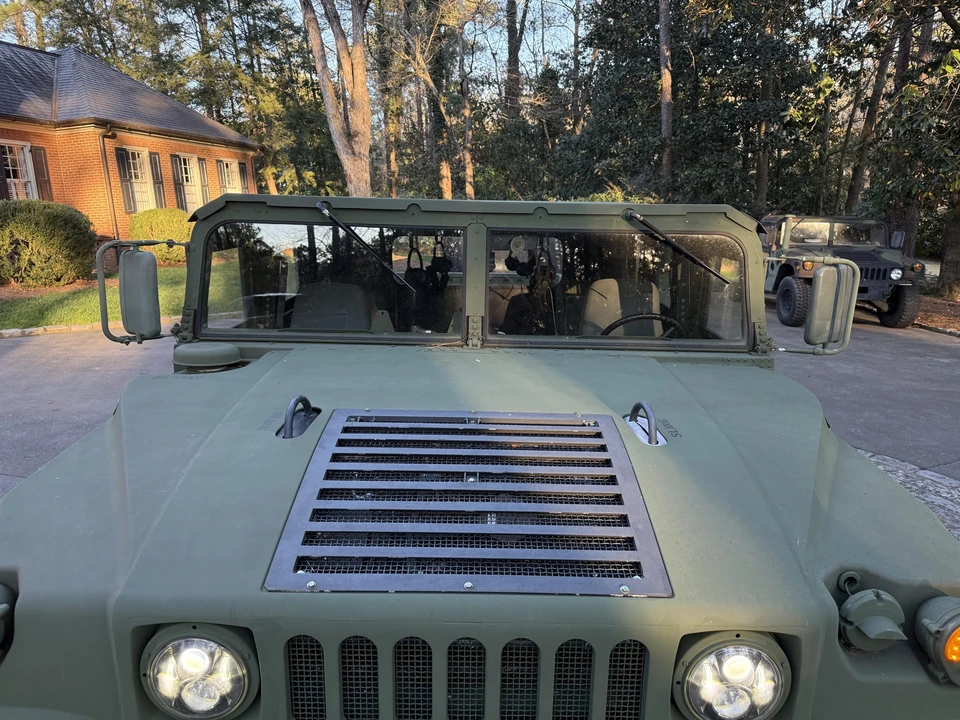 2004 Hummer HMMWV - Image 23 of 31