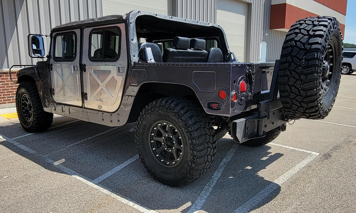 2004 AM General Hummer - Image 28 of 31