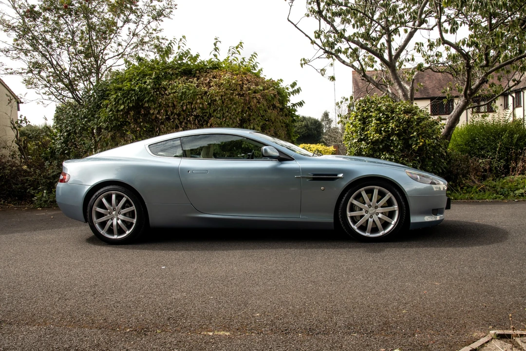 2004 Aston Martin DB9 - Image 19 of 31