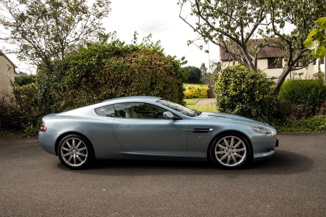 2004 Aston Martin DB9 - Image 9 of 31