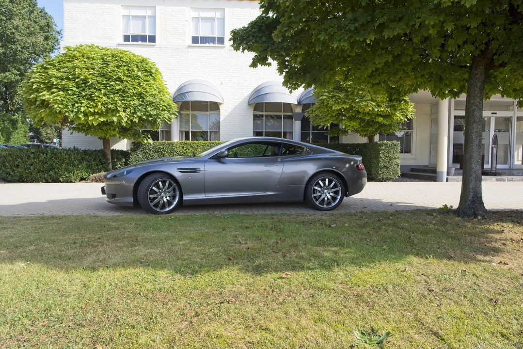 2004 Aston Martin DB9 - Image 15 of 31