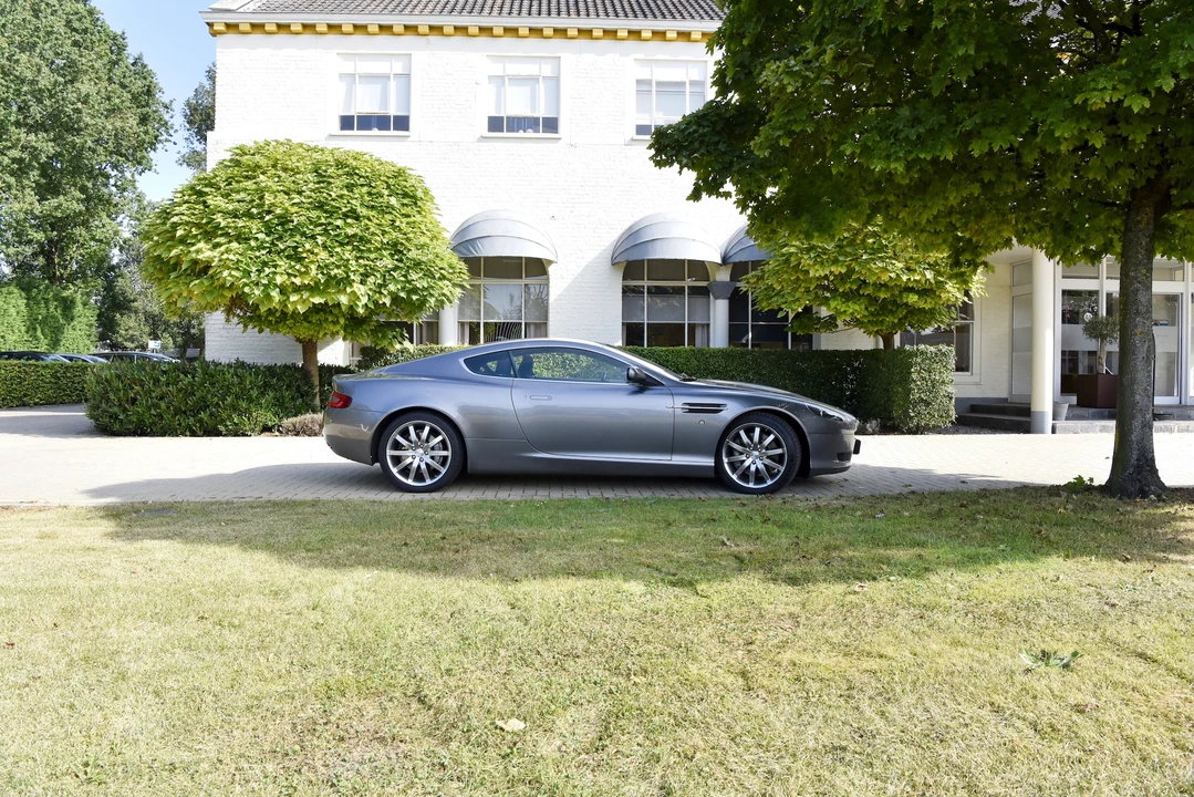 2004 Aston Martin DB9 - Image 19 of 31