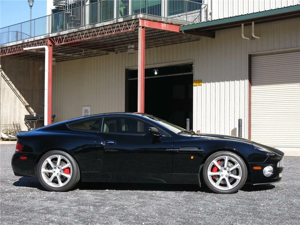 2004 Aston Martin Vanquish 1st Gen - Image 4 of 4