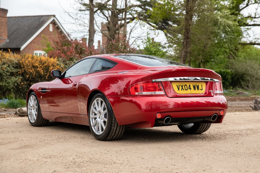 2004 Aston Martin Vanquish 1st Gen - Image 13 of 31