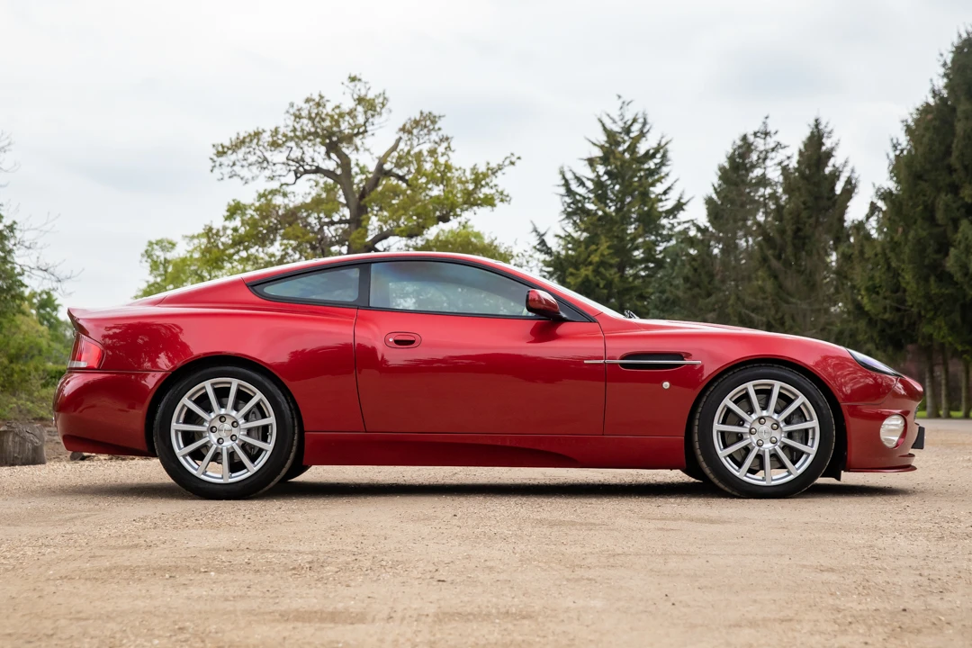 2004 Aston Martin Vanquish 1st Gen - Image 9 of 31
