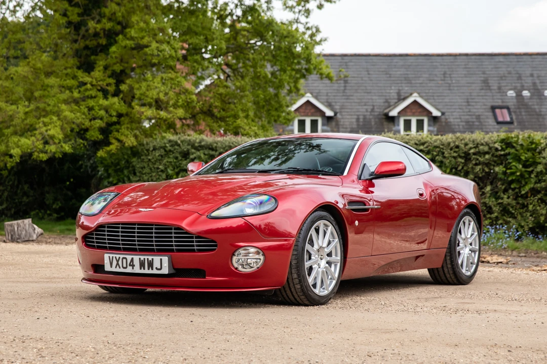 2004 Aston Martin Vanquish 1st Gen - Image 17 of 31
