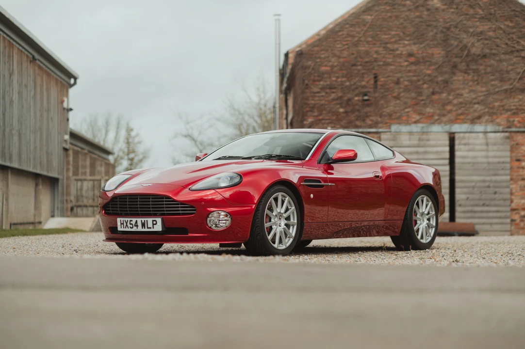 2004 Aston Martin Vanquish 1st Gen - Image 4 of 31