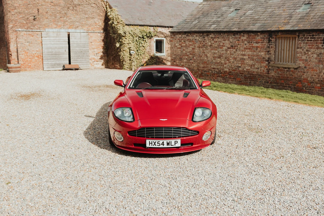 2004 Aston Martin Vanquish 1st Gen - Image 18 of 31