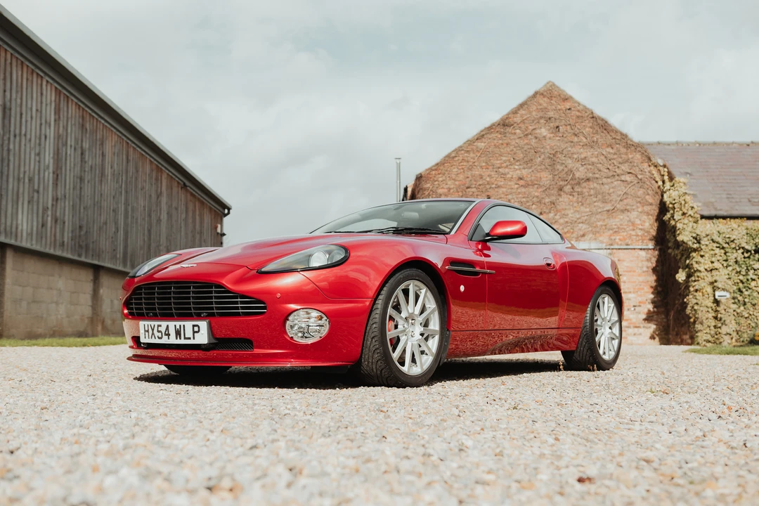 2004 Aston Martin Vanquish 1st Gen - Image 20 of 31