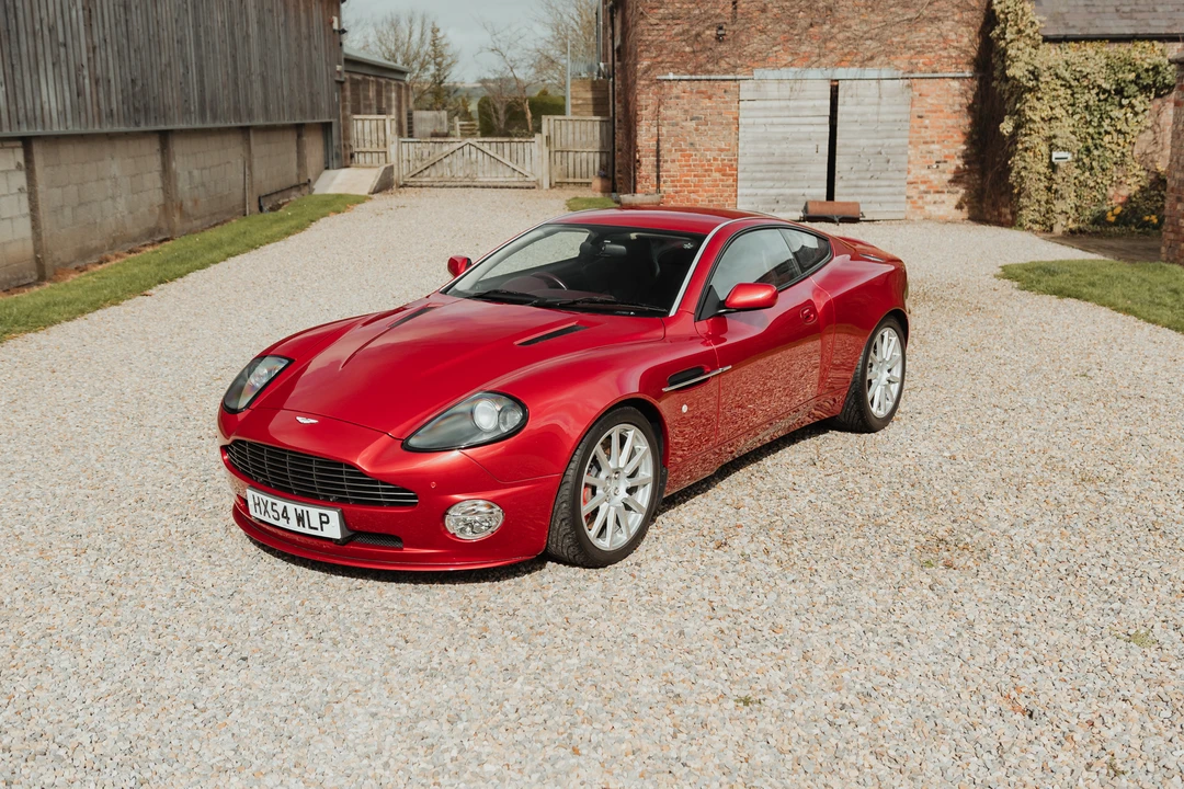 2004 Aston Martin Vanquish 1st Gen - Image 21 of 31