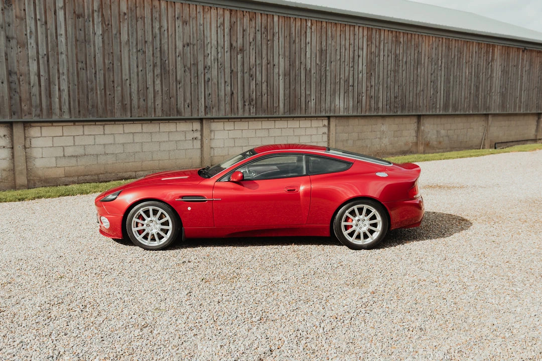 2004 Aston Martin Vanquish 1st Gen - Image 13 of 31