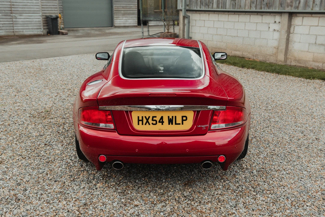 2004 Aston Martin Vanquish 1st Gen - Image 24 of 31