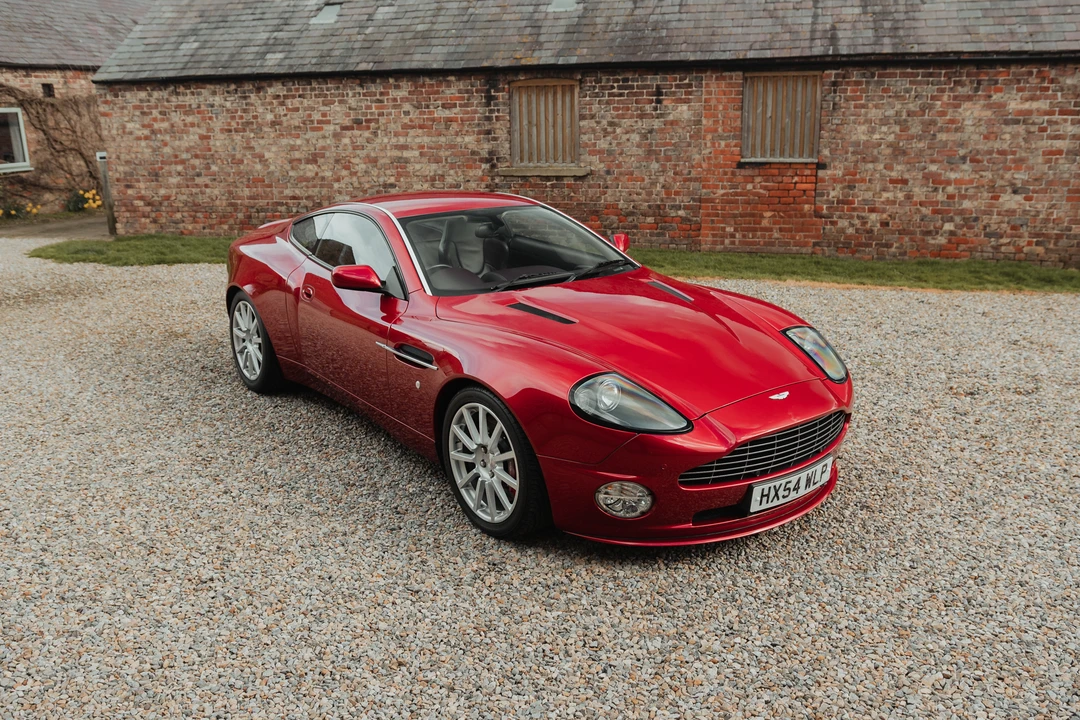 2004 Aston Martin Vanquish 1st Gen - Image 29 of 31