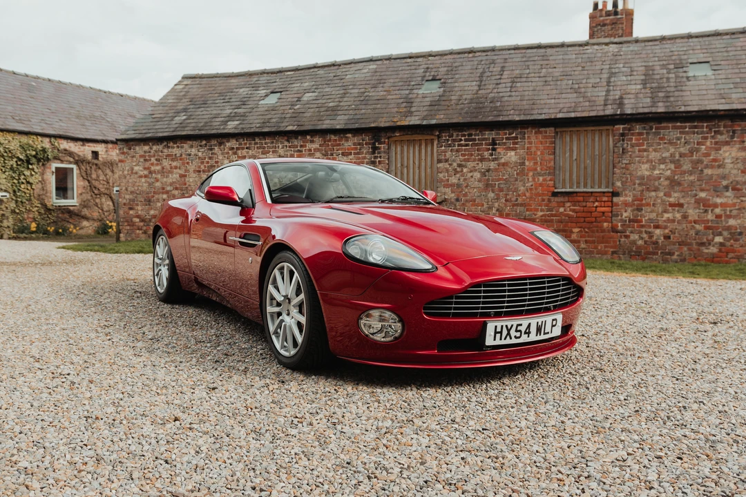 2004 Aston Martin Vanquish 1st Gen - Image 10 of 31