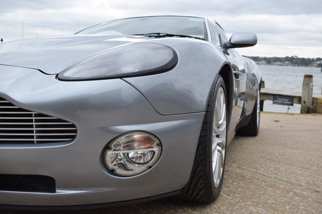 2004 Aston Martin Vanquish 1st Gen - Image 9 of 31