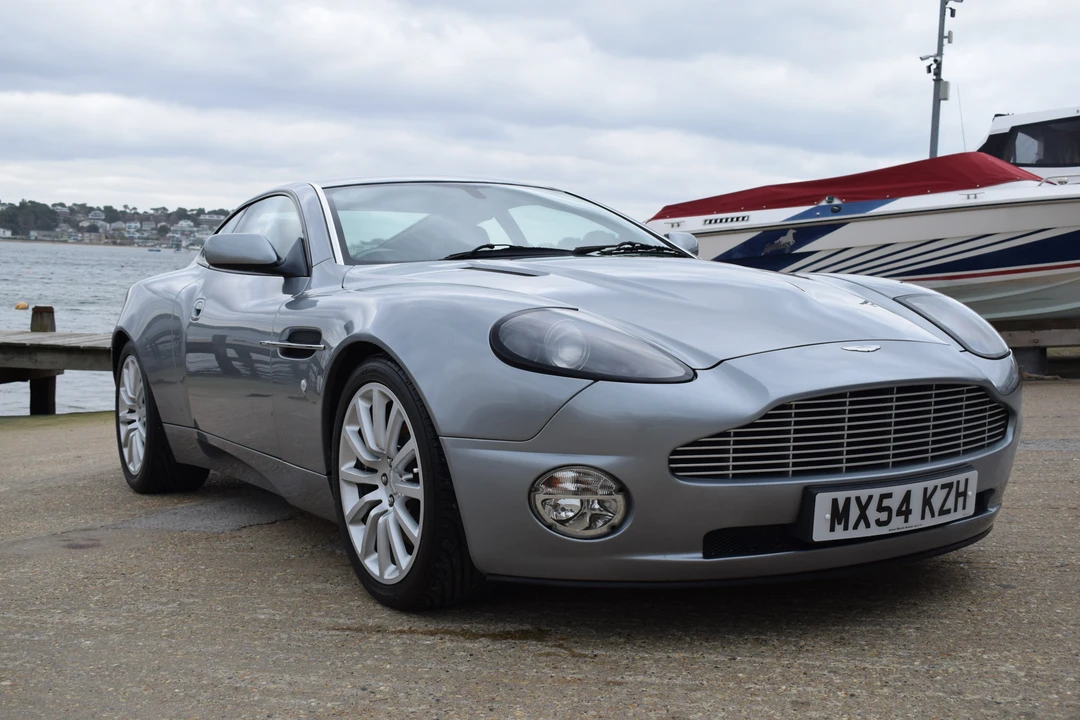 2004 Aston Martin Vanquish 1st Gen - Image 17 of 31