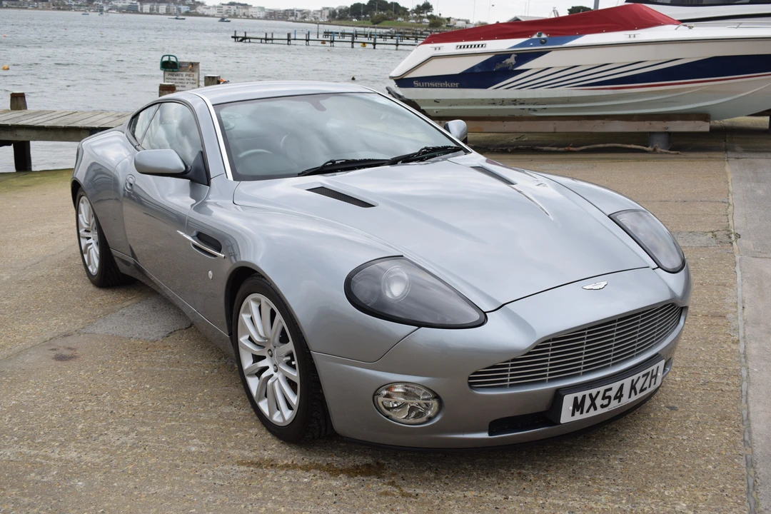 2004 Aston Martin Vanquish 1st Gen - Image 18 of 31