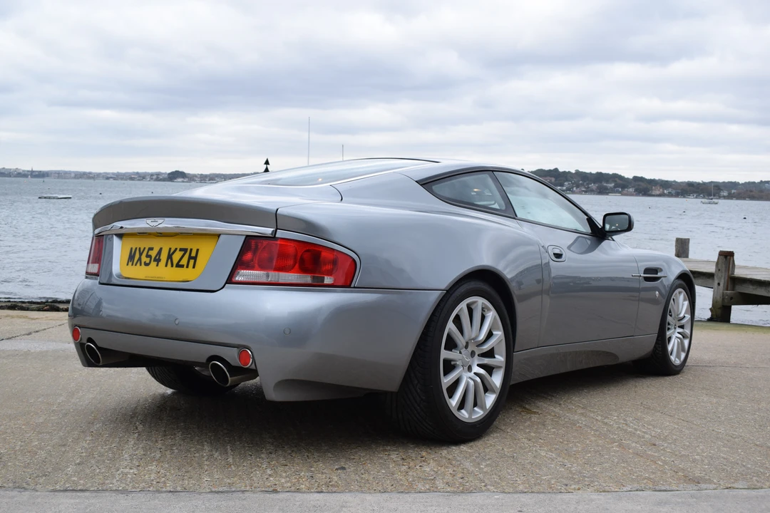 2004 Aston Martin Vanquish 1st Gen - Image 20 of 31