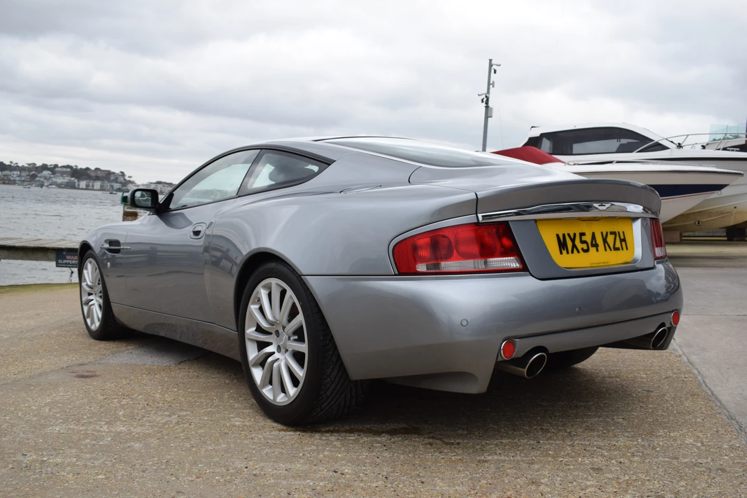 2004 Aston Martin Vanquish 1st Gen - Image 25 of 31