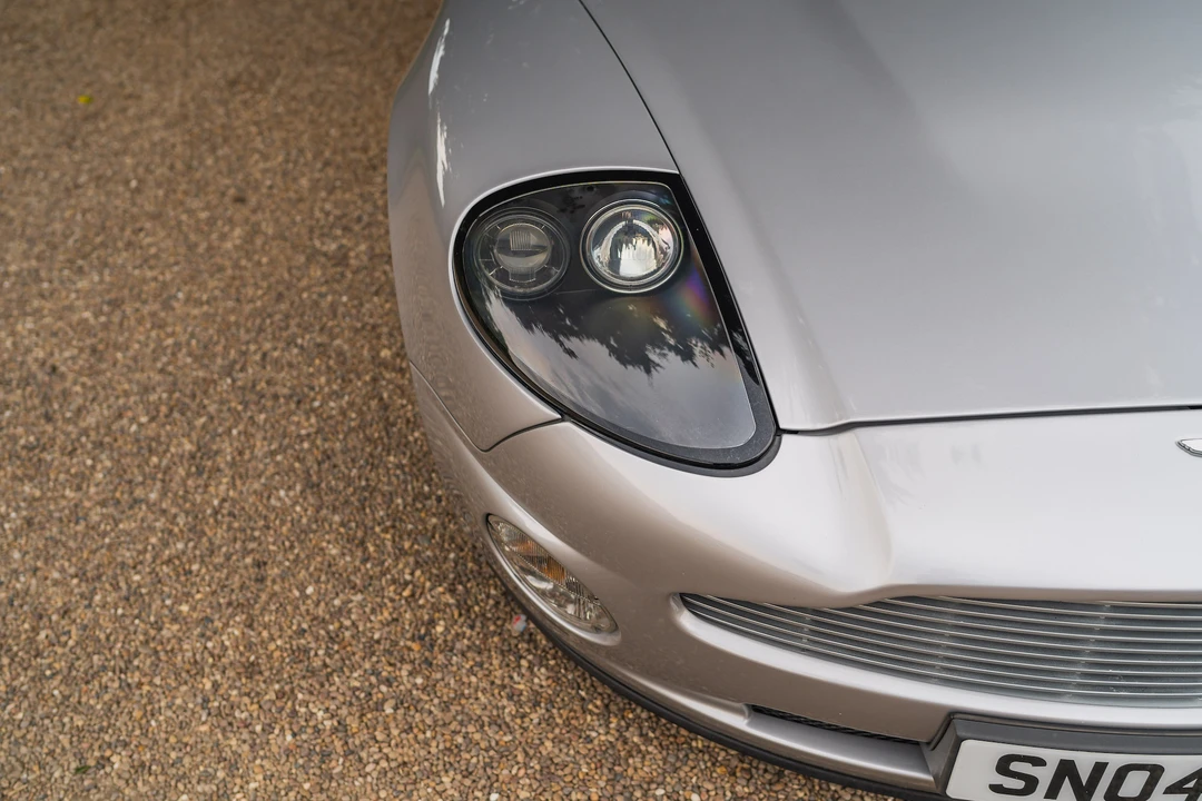 2004 Aston Martin Vanquish 1st Gen - Image 11 of 31