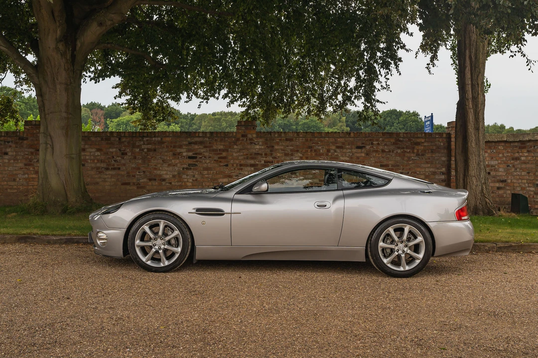 2004 Aston Martin Vanquish 1st Gen - Image 9 of 31